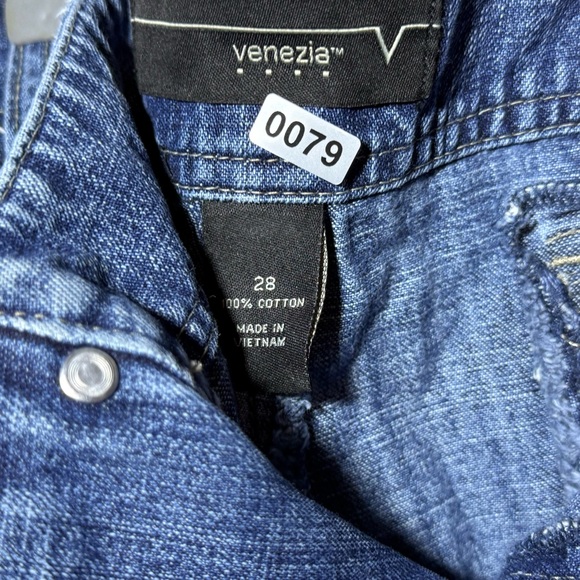 Blue Denim Women's Venezia Shorts Size 28 - Picture 3 of 3